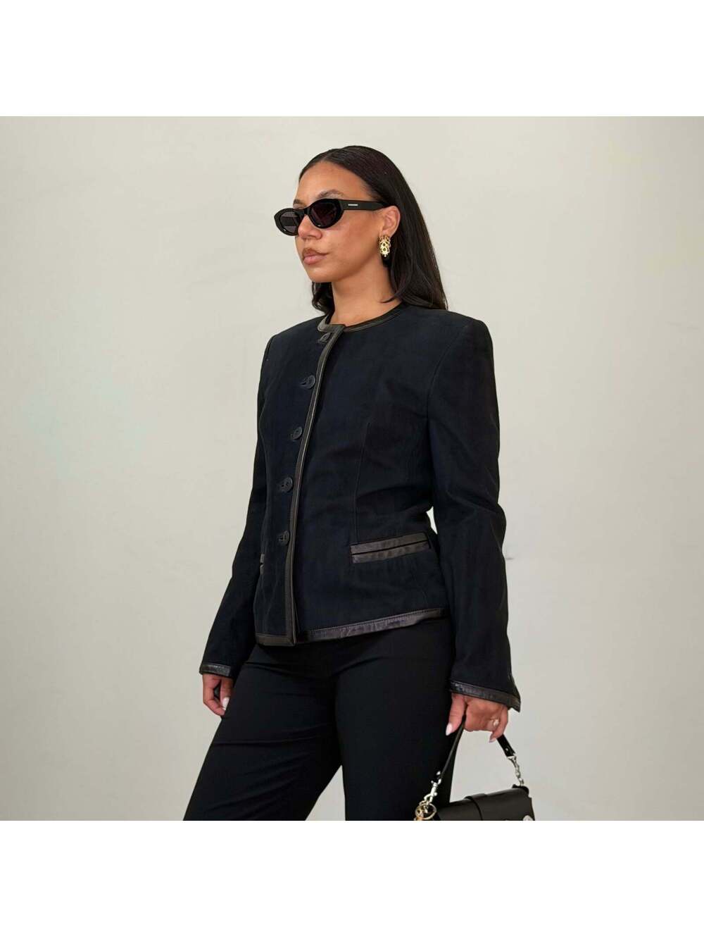 Escada - Picture 9 of 9
